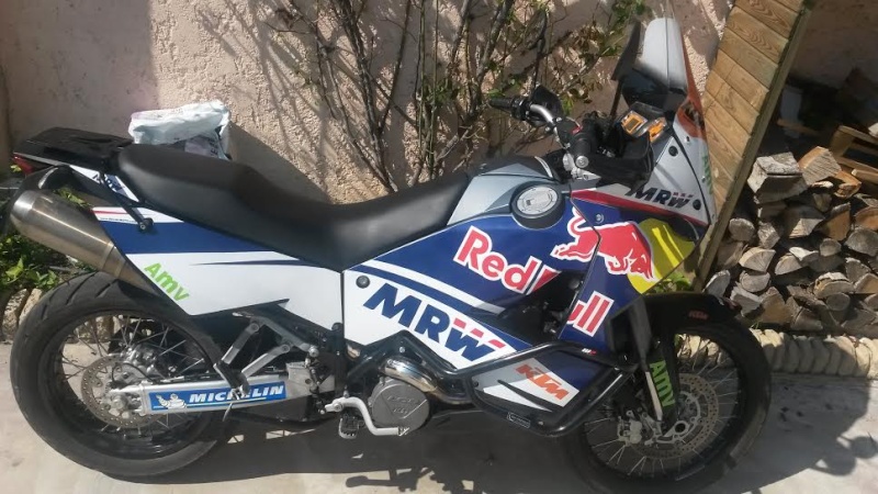 Mon 990 Adventure en version MRW Replica Unname10