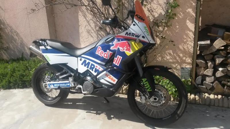 Mon 990 Adventure en version MRW Replica Unname11