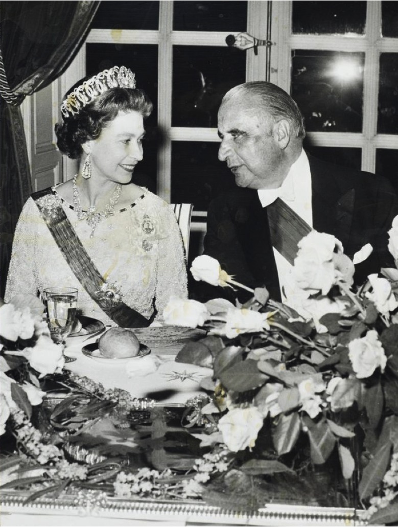 Elizabeth II à Paris: "Vive la reine!" Tumblr12