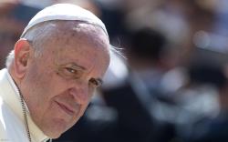  ** Le Pape François : « Je ne suis pas un illuminé ! »** Pape_f16