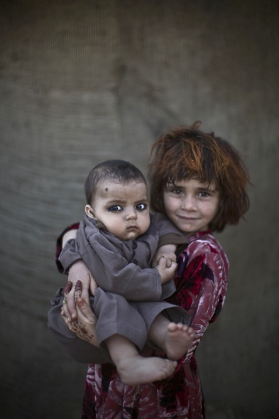 Des Portraits Saisissants d’Enfants Réfugiés Afghans 811