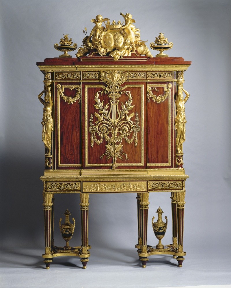 Les cabinets intérieurs de Marie-Antoinette au château de Versailles Serreb10