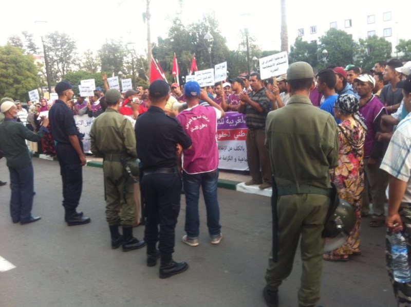 احتجاجات بالجملة امام البلدية في غياب رباح وبلمقصية عن دورة المجلس 10749411