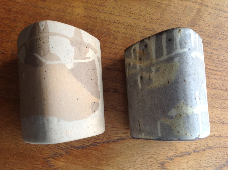 Small matt triangular pots 2014-130