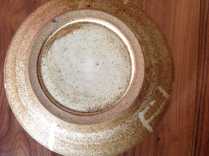 Matt glazed stoneware bowl. 2014-134