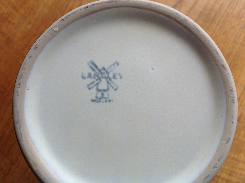 Langley Mill Pottery (Lovatt) - Derbyshire. - Page 2 2014-179