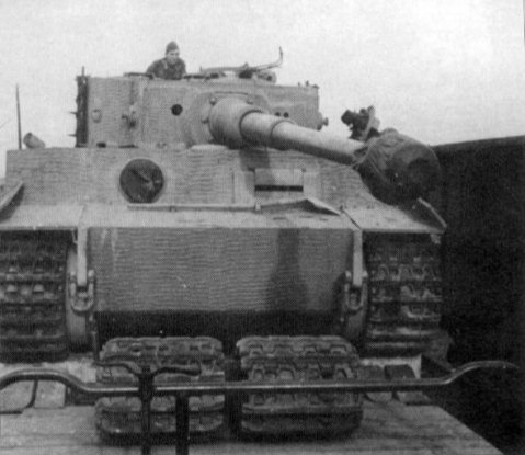 Le PzKpfw VI Tiger ! Tiger111