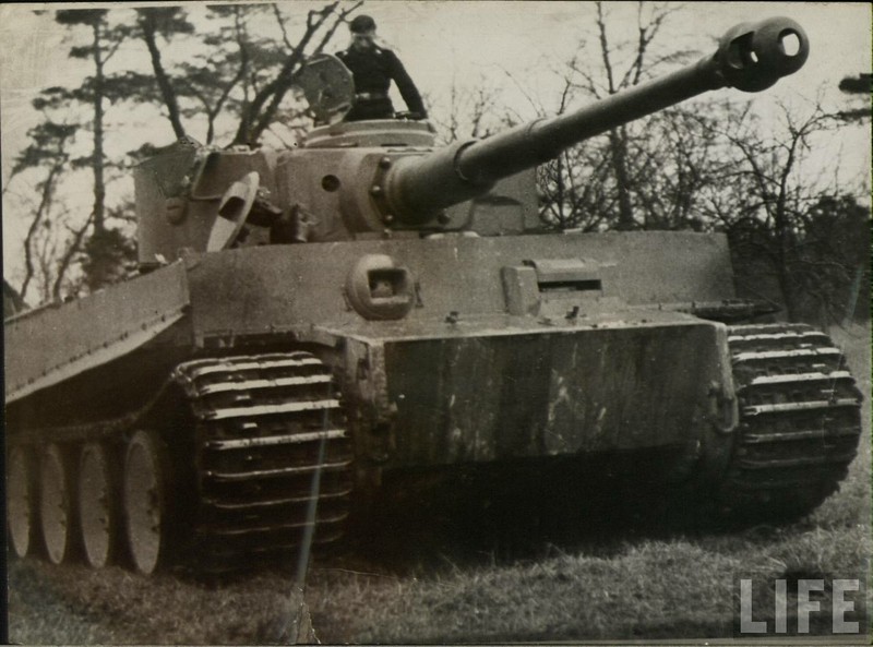 Le PzKpfw VI Tiger ! War_li10
