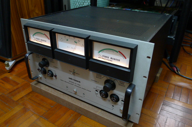 Audio Research D-79C tube stereo power amplifier (Used) SOLD P1090028