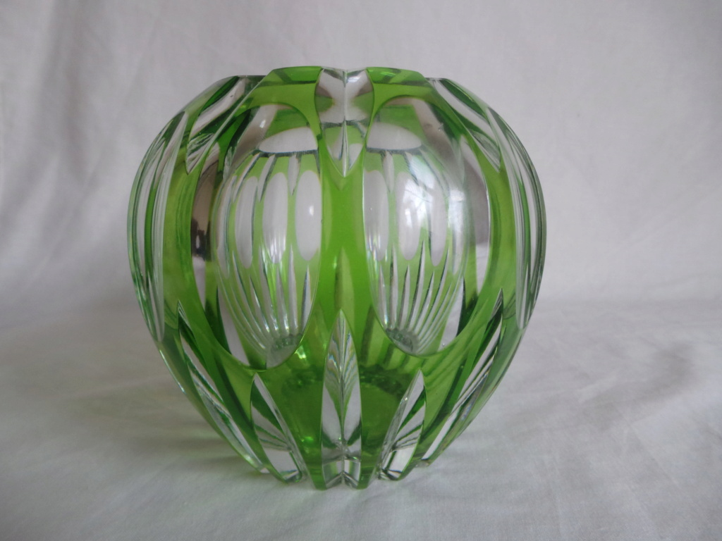 Cut to Clear Glass Vase - any ideas 20230122