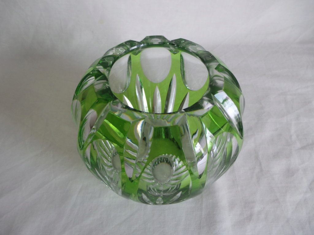 Cut to Clear Glass Vase - any ideas 20230123