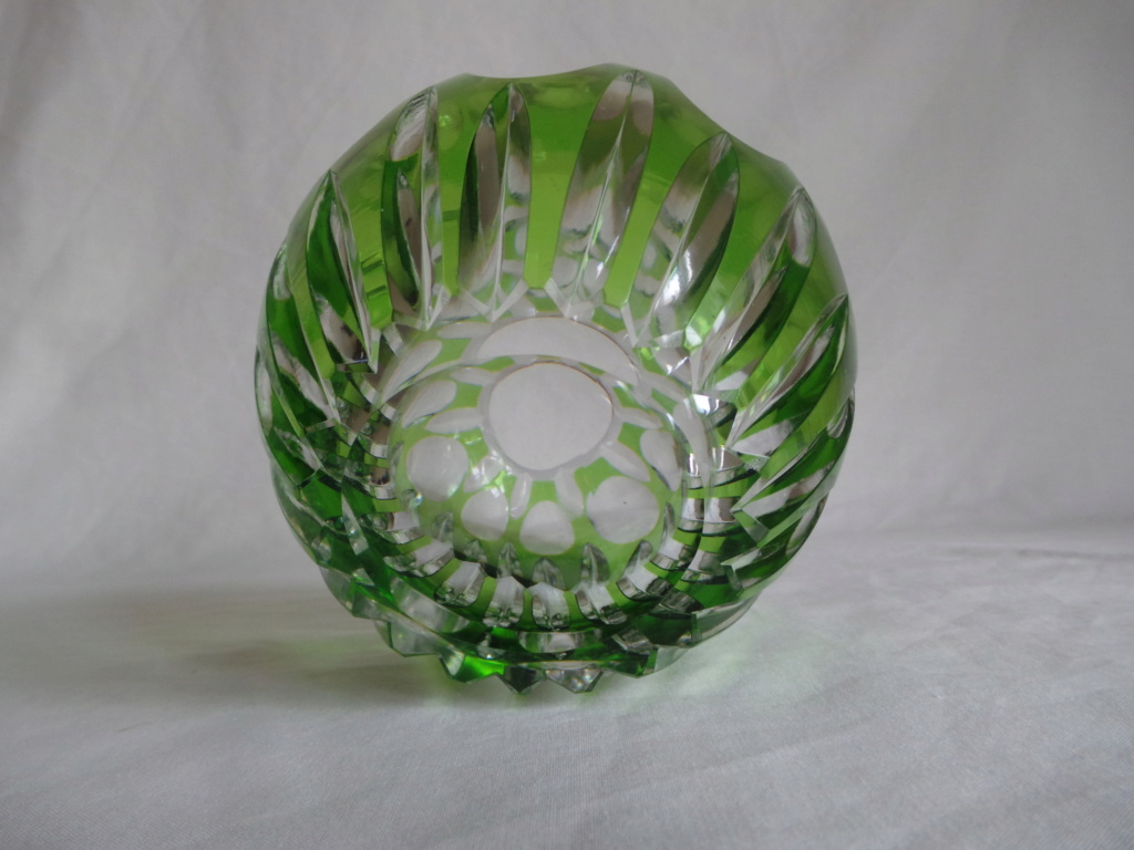 Cut to Clear Glass Vase - any ideas 20230125
