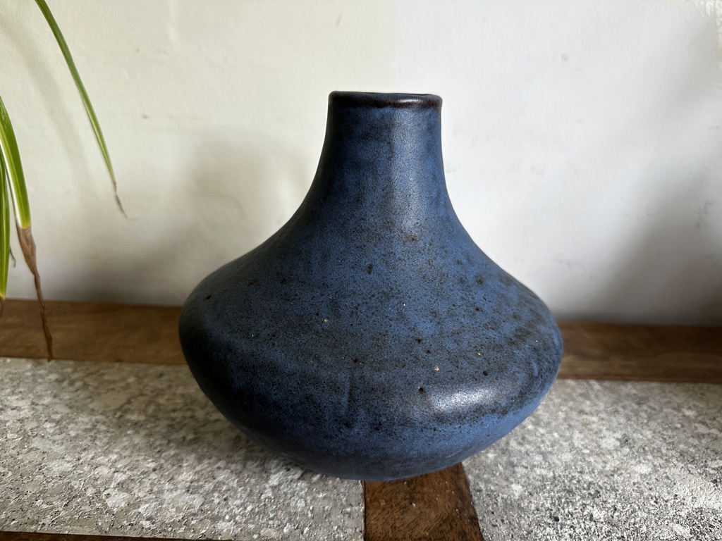 Blue Fat Lava Style Vase - Possibly Carsten Tonnieshof? Img_5710