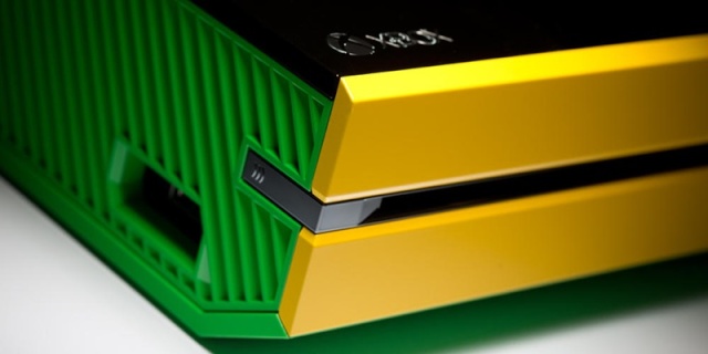 Que tal o visual desses Xbox One com pintura especial? 11184319