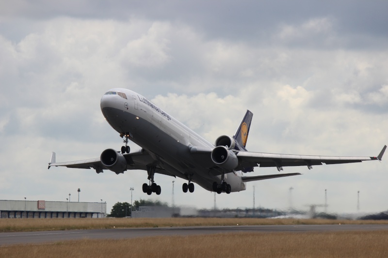 McDonnell Douglas MD-11F Lufthansa Cargo D-ALCE & Divers le 08.07.14 - Page 5 Img_1118