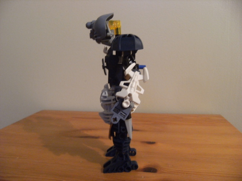 [Concours] Mini-MOC challenge n°6: c'est pas ma guerre! *budabudabuda* Dscf1117