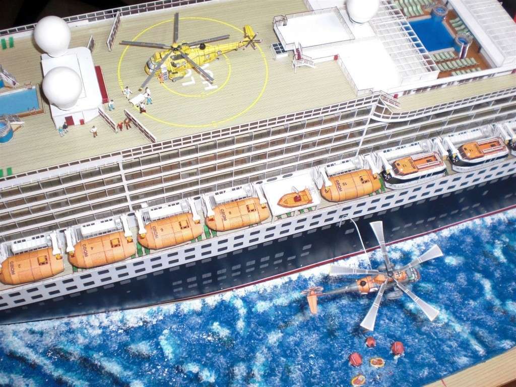 QUEEN MARY2 JSC 1:250 Galerie Cimg2025