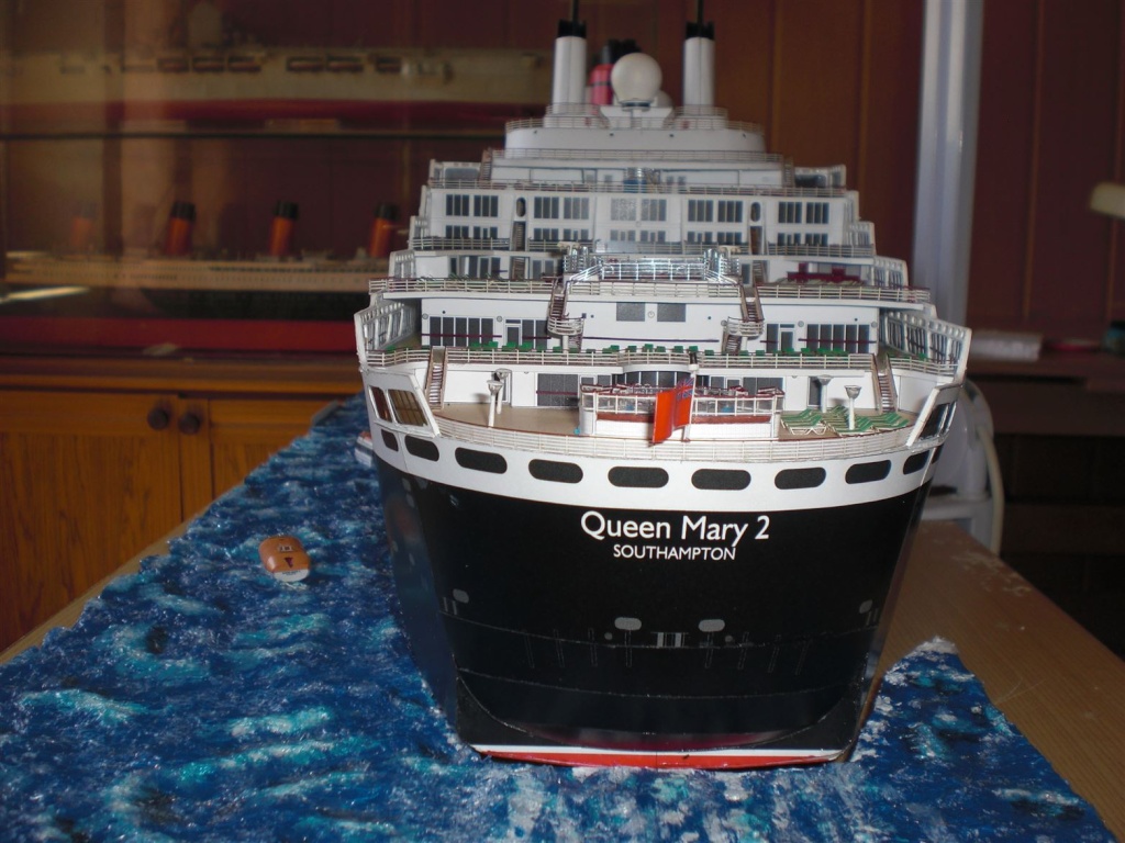 QUEEN MARY2 JSC 1:250 Galerie Cimg2028