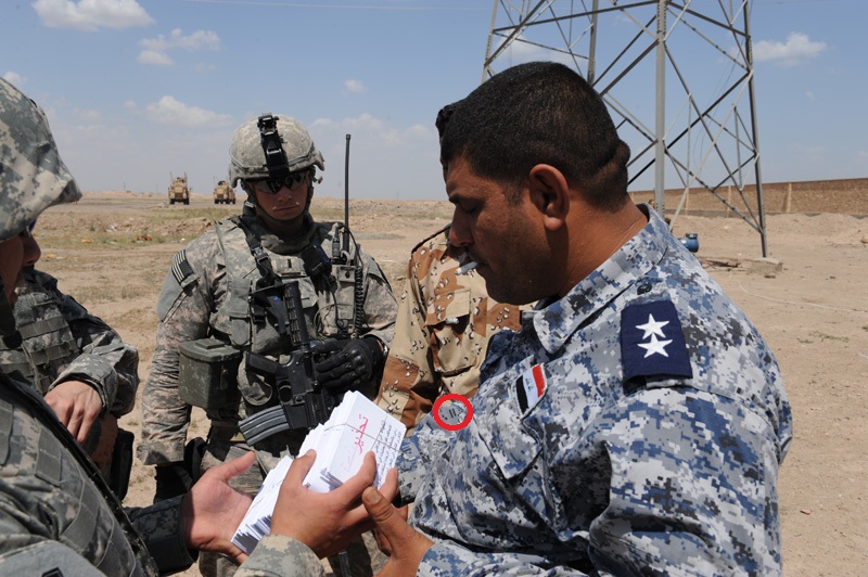 Ensemble veste et pantalon: police irakienne Iraqi_10