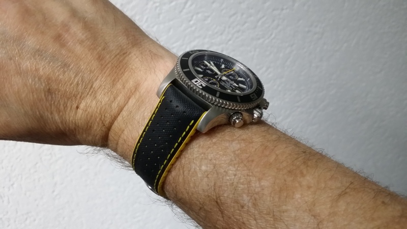 Quel genre de bracelet portez vous l'été ? Breitl10