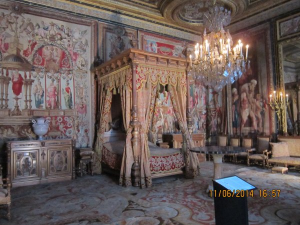 Appartement de Marie-Antoinette et Louis XVI à Fontainebleau - Page 2 32217914