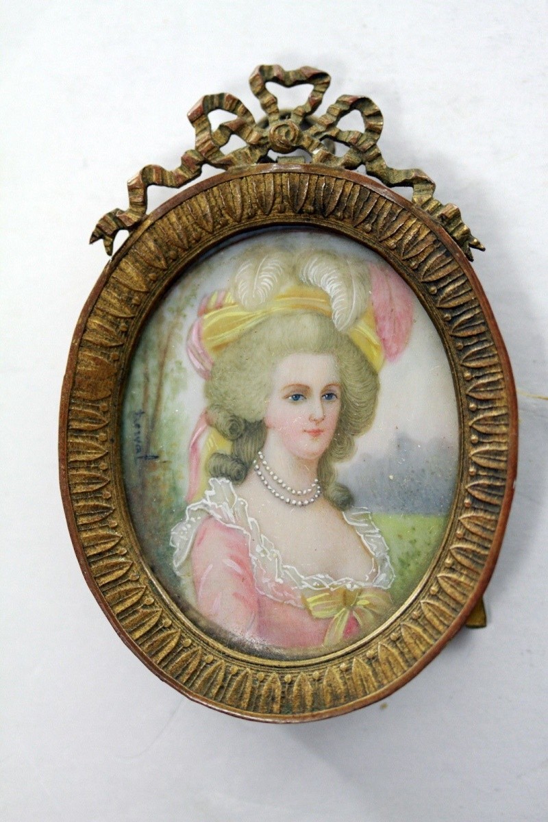 A vendre: miniatures de Marie Antoinette? - Page 2 _5721
