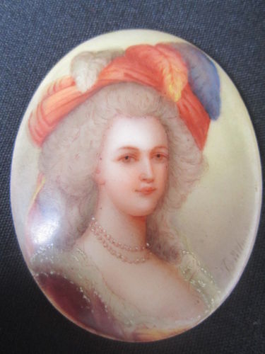 Collection : Marie-Antoinette sur porcelaine Porcel10