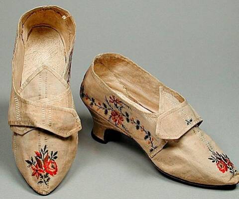 Les chaussures du XVIIIe siècle