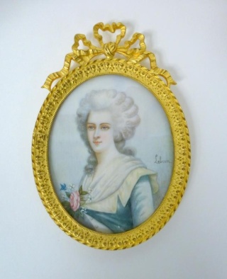 A vendre: miniatures de Marie Antoinette et de ses proches - Page 3 Zmin11