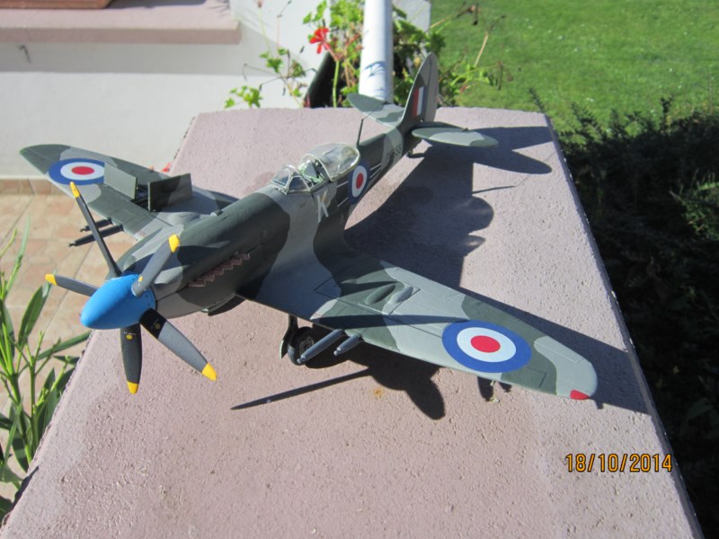 Spitfire MK 22 [1/32 de revell] Img_2612