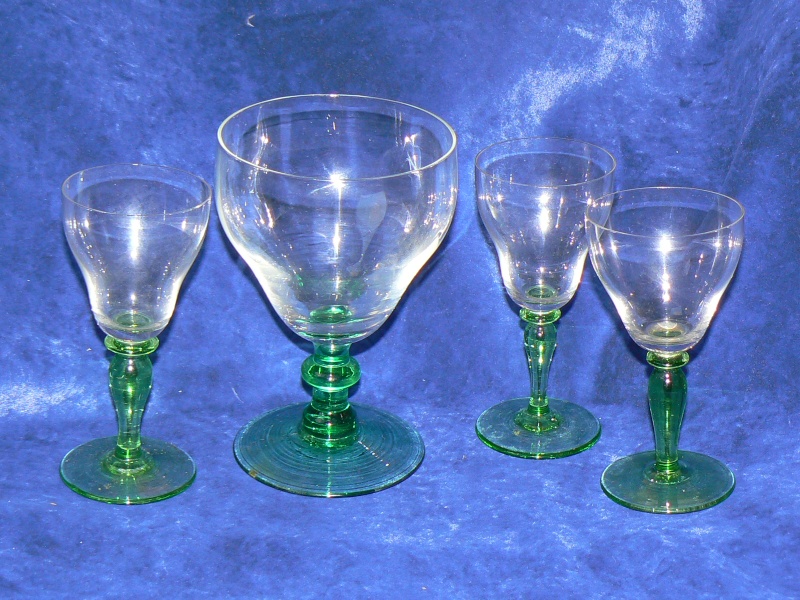 Photo now in for Glass ID shape and age 12012_15