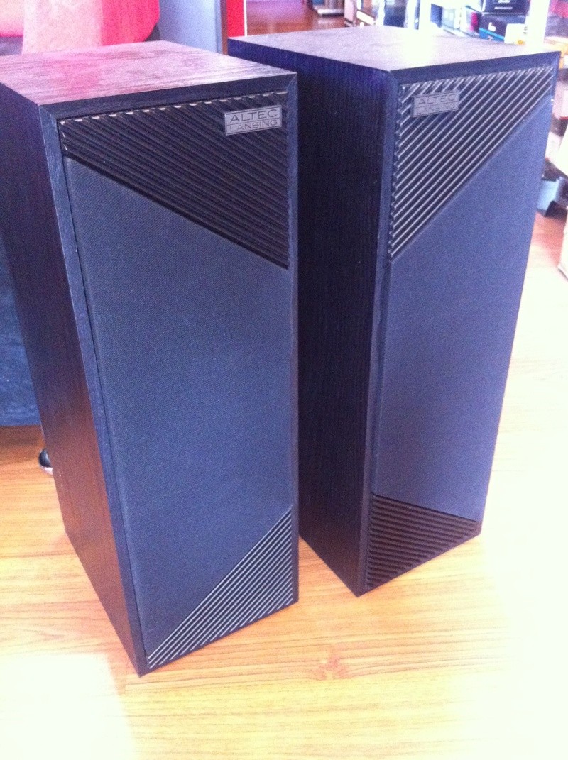 ALTEC LANSING HIGH FIDELITY SPEAKER  Img_1519