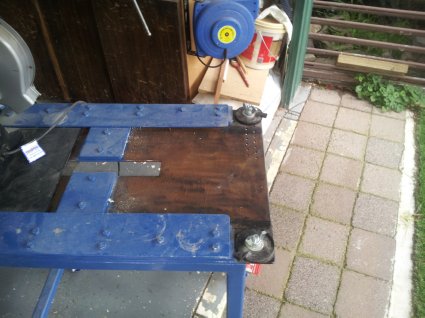 Space saving work bench 20140612