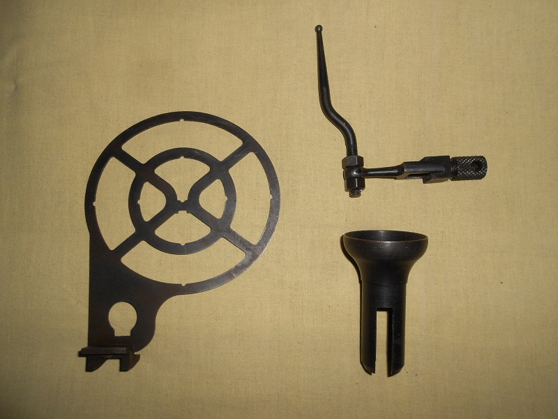 cartouches signaux ruggieri dispositif anti aerien 24/29 et chauchat , et musettes chauchat + machette Dscn9511