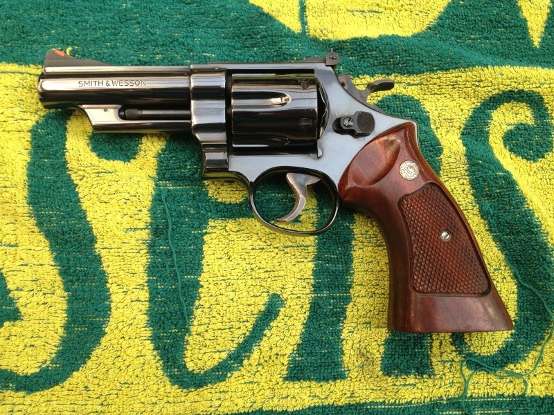 Smith & wesson 29-2 (44 magnum) Img_0210