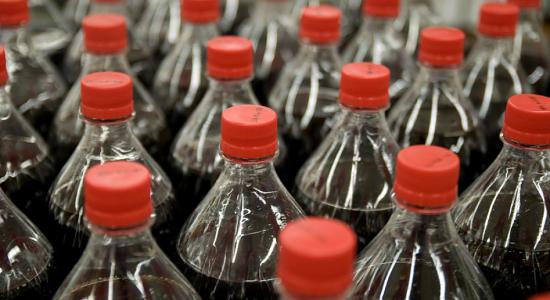 Coca-Cola, Colgate, Maggi : que contiennent vraiment ces marques qui séduisent des milliards de consommateurs ? Coca-c10