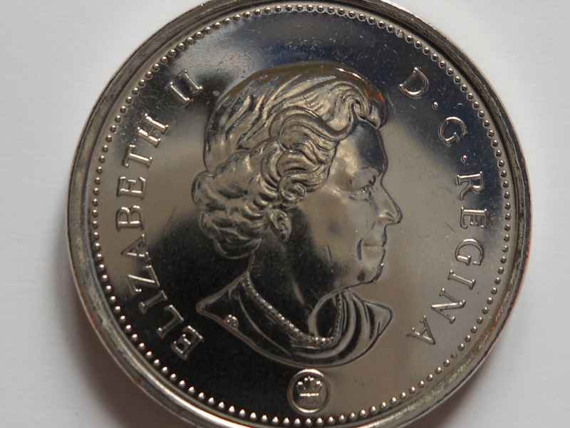 2010 - Coin Fendillé au Menton de la Reine (Die Crack)  5_cent11