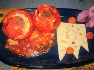 Tomates farcies aux œufs. + photos. 10488210