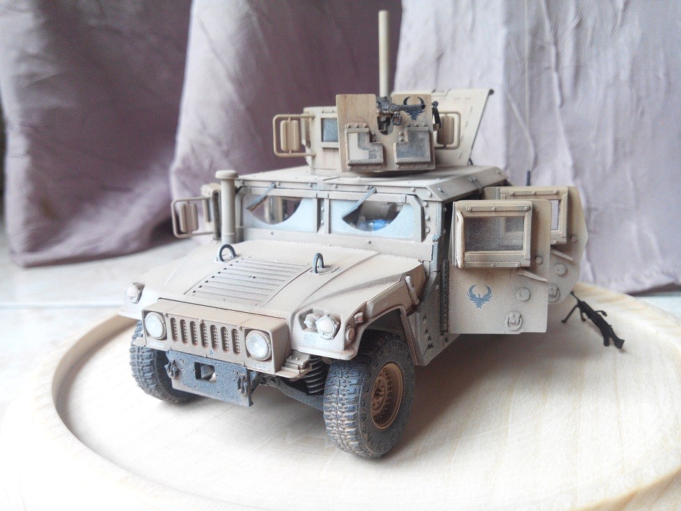 Humvee M1151 Academy 1/35 [Ultronix] - Page 2 Img_2075