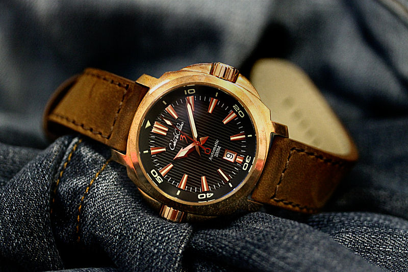 Bronze - Si vous deviez vous offrir une montre en bronze . - Page 3 Cdc-3-10