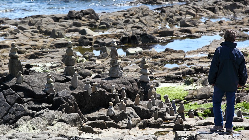 Empilements de pierres ou cairns contemporains Empile10