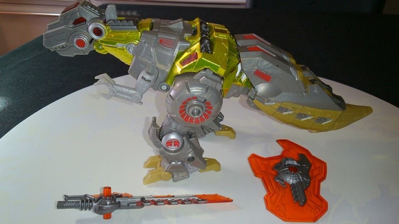 Collection Transformers de sylv1 (AOE, CHUG, TF PRIME, BH, MP, LABELS INDÉS ET G1.. ) Img_1023