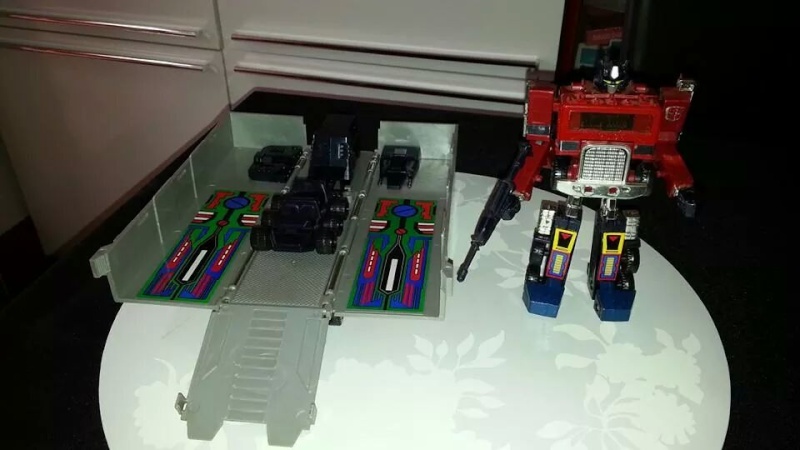 Collection Transformers de sylv1 (AOE, CHUG, TF PRIME, BH, MP, LABELS INDÉS ET G1.. ) Img_1128