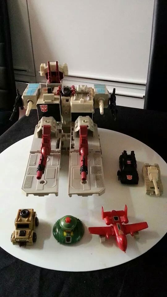 Collection Transformers de sylv1 (AOE, CHUG, TF PRIME, BH, MP, LABELS INDÉS ET G1.. ) Img_1217