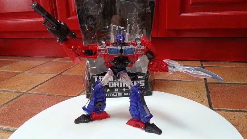 Collection Transformers de sylv1 (AOE, CHUG, TF PRIME, BH, MP, LABELS INDÉS ET G1.. ) Img_1347