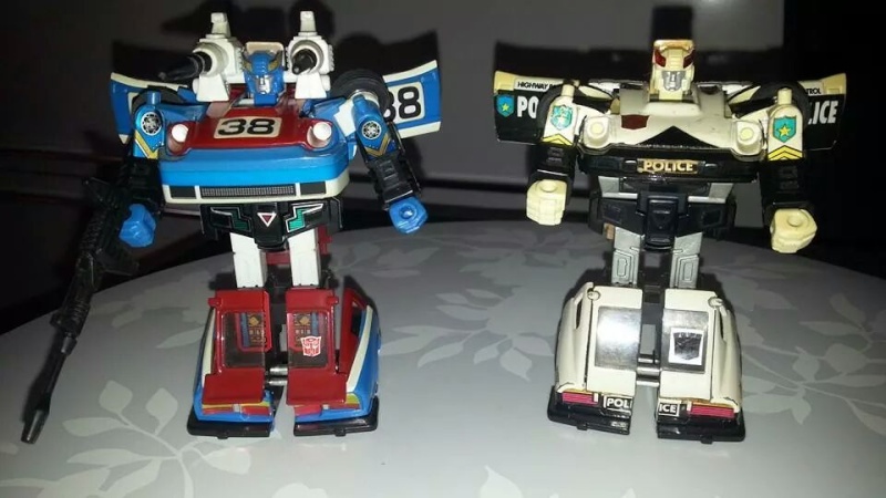 Collection Transformers de sylv1 (AOE, CHUG, TF PRIME, BH, MP, LABELS INDÉS ET G1.. ) Img_1587