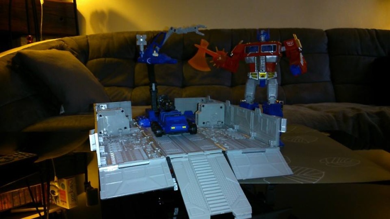 Collection Transformers de sylv1 (AOE, CHUG, TF PRIME, BH, MP, LABELS INDÉS ET G1.. ) Img_1638