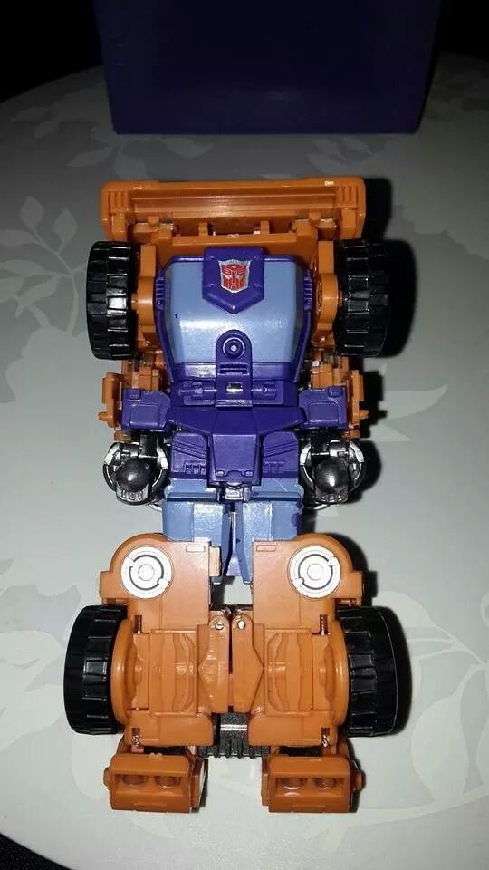 Collection Transformers de sylv1 (AOE, CHUG, TF PRIME, BH, MP, LABELS INDÉS ET G1.. ) Img_1718