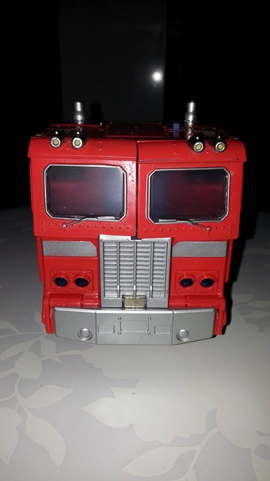 Collection Transformers de sylv1 (AOE, CHUG, TF PRIME, BH, MP, LABELS INDÉS ET G1.. ) Img_1731