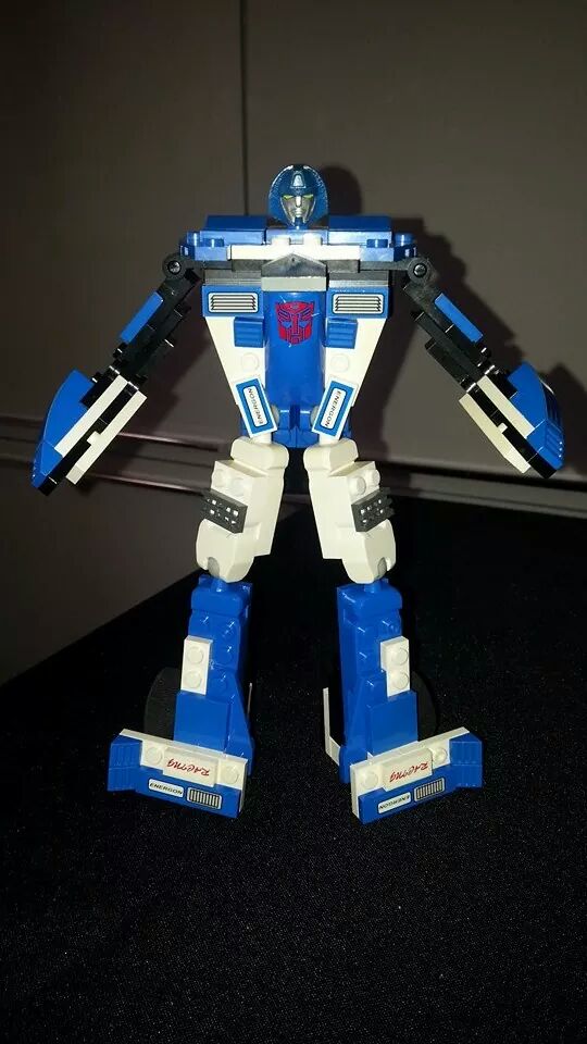 Collection Transformers de sylv1 (AOE, CHUG, TF PRIME, BH, MP, LABELS INDÉS ET G1.. ) Img_1751